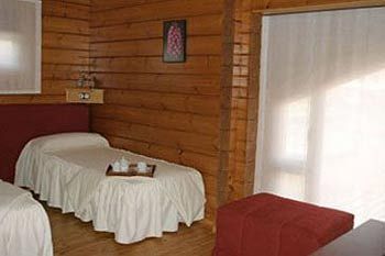 Accommodation De Salut Somlom 圣伊斯特维-德帕劳托德拉 外观 照片